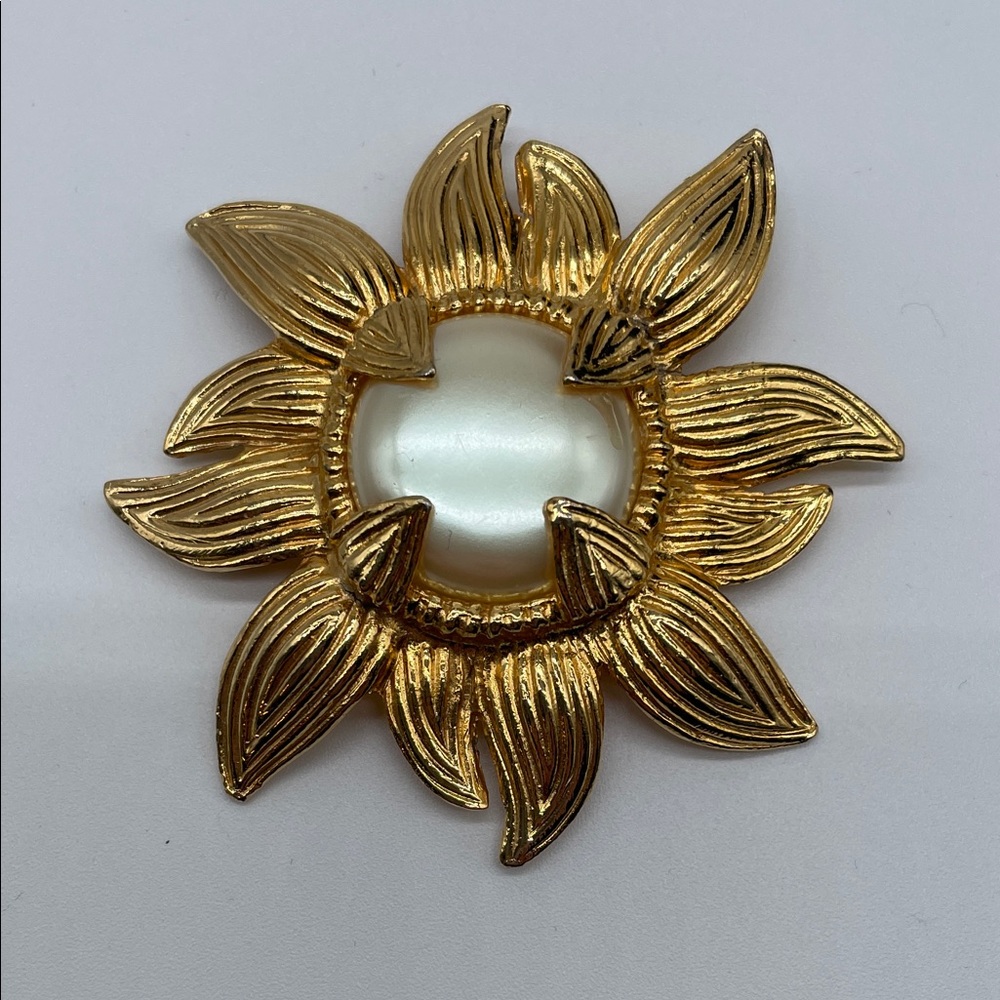 Radiant Gold Floral Brooch with Pearl Accent